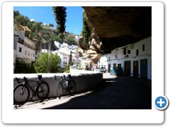 Lunch stop at Setenil