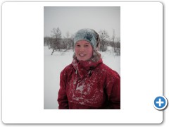 Åsa skiing in a snowstorm