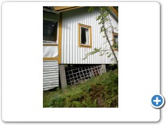 Seriously falling down cottage!